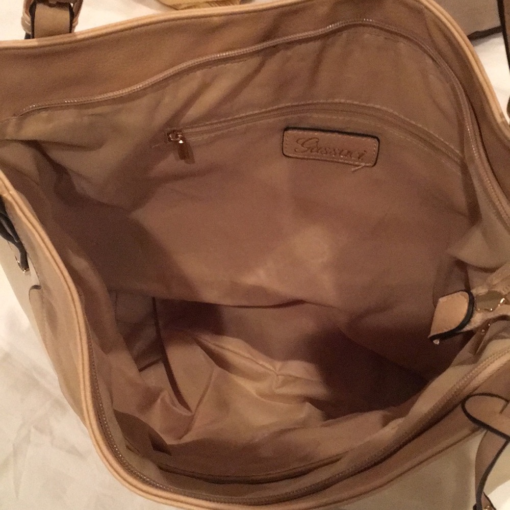 Purse - Picture 4 of 5